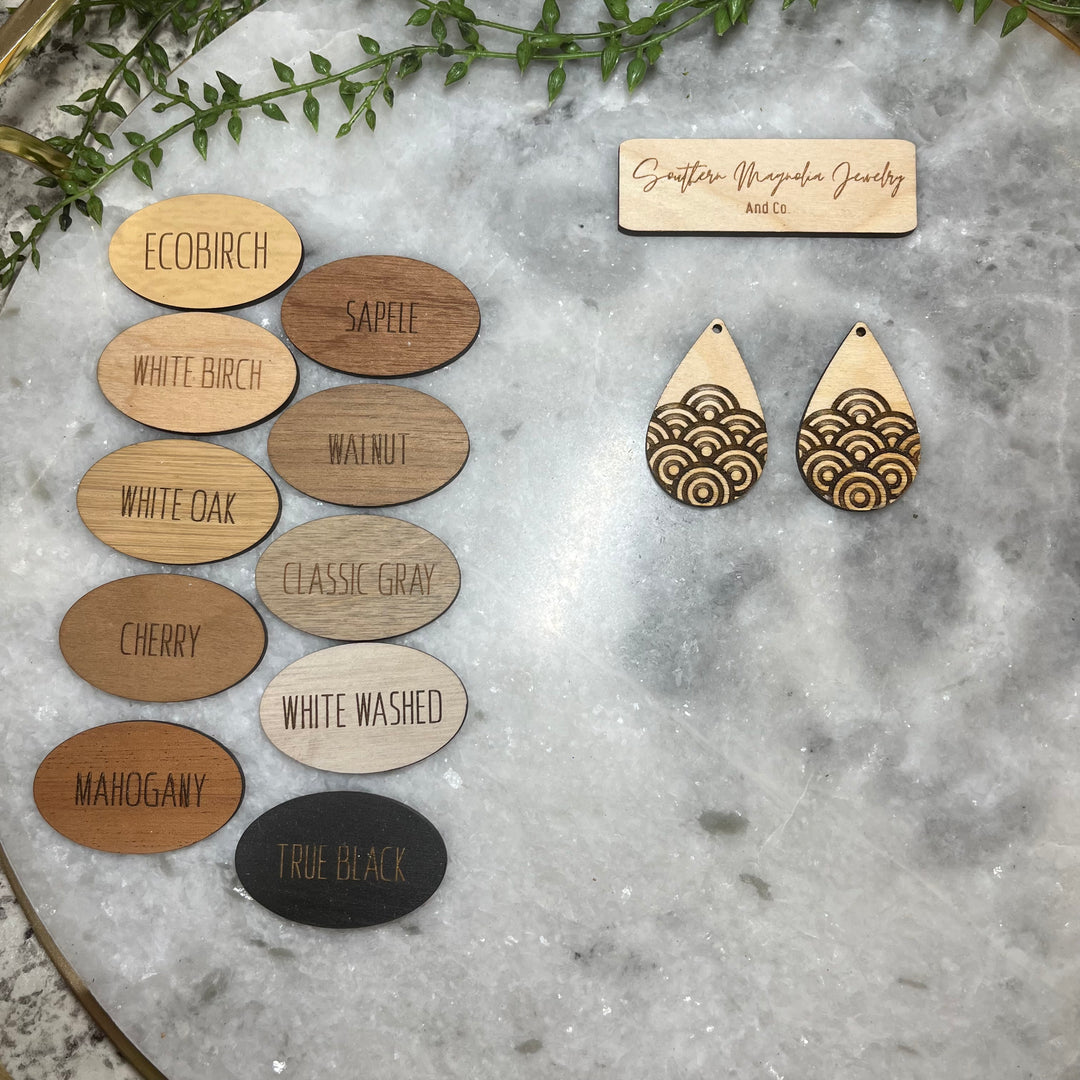 Wave Engraved Teardrop (1 Pair)