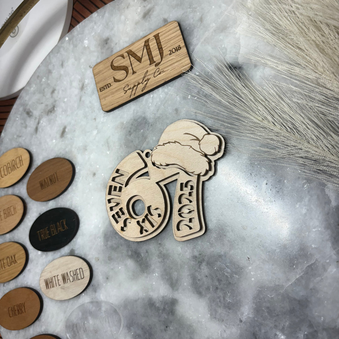 Layered Ornament - 67 Trend (1 Ornament)