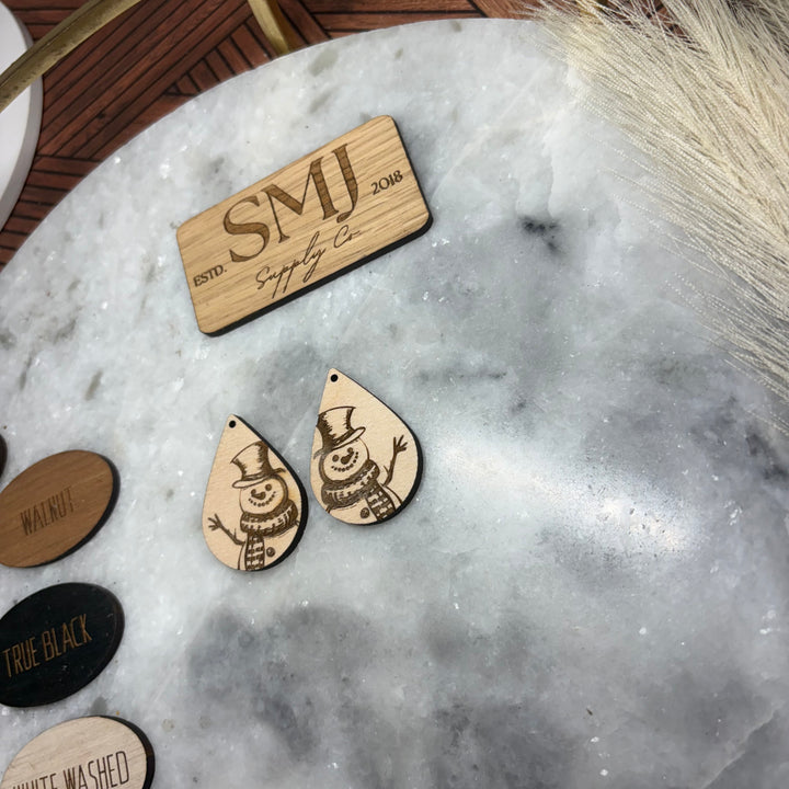 Snowman Engraved Teardrop (1 Pair)