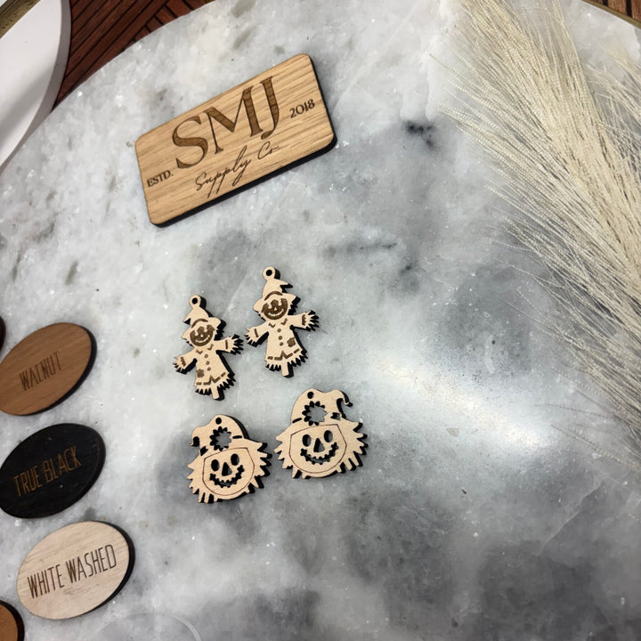 Fall Scarecrow - 2 STYLES (1 Pair)