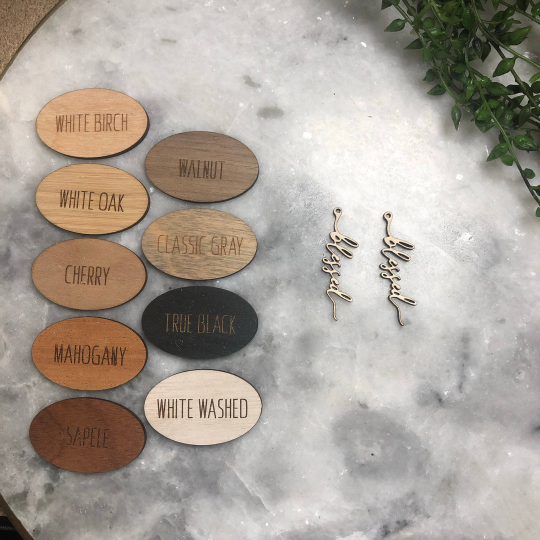 Script "Blessed" (1 Pair)
